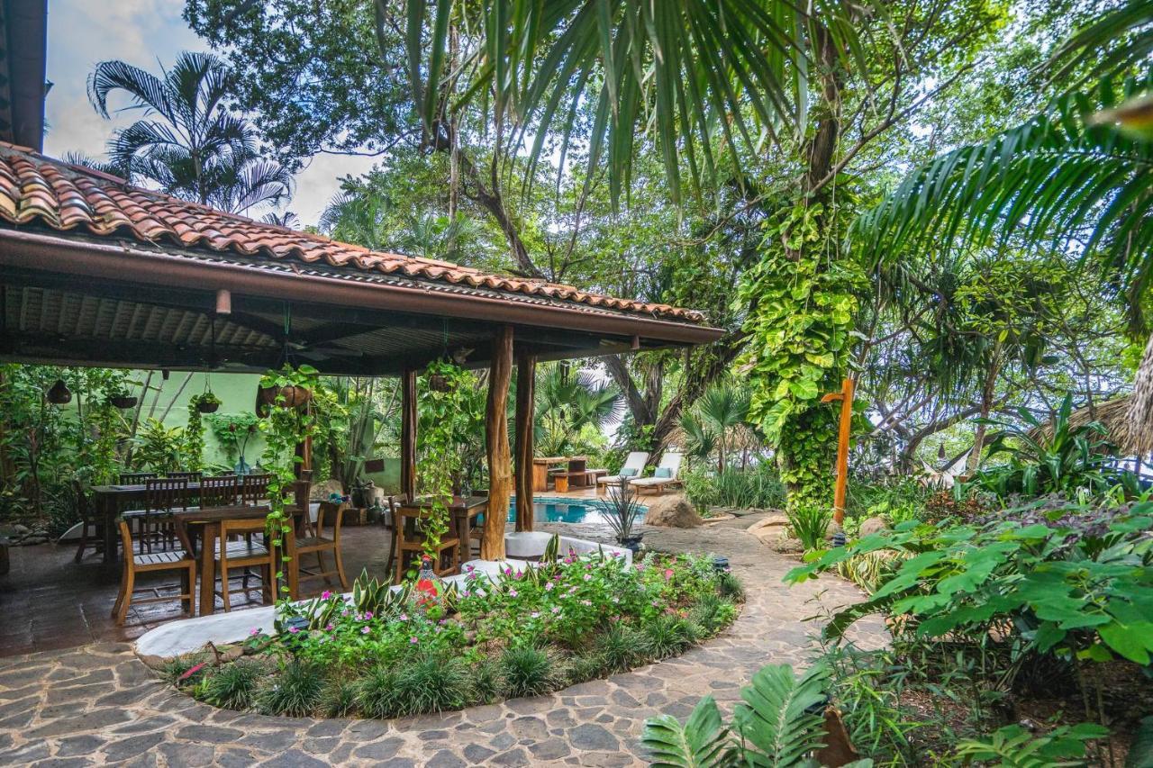 Sueno Del Mar Beachfront Hotel Tamarindo Exterior photo